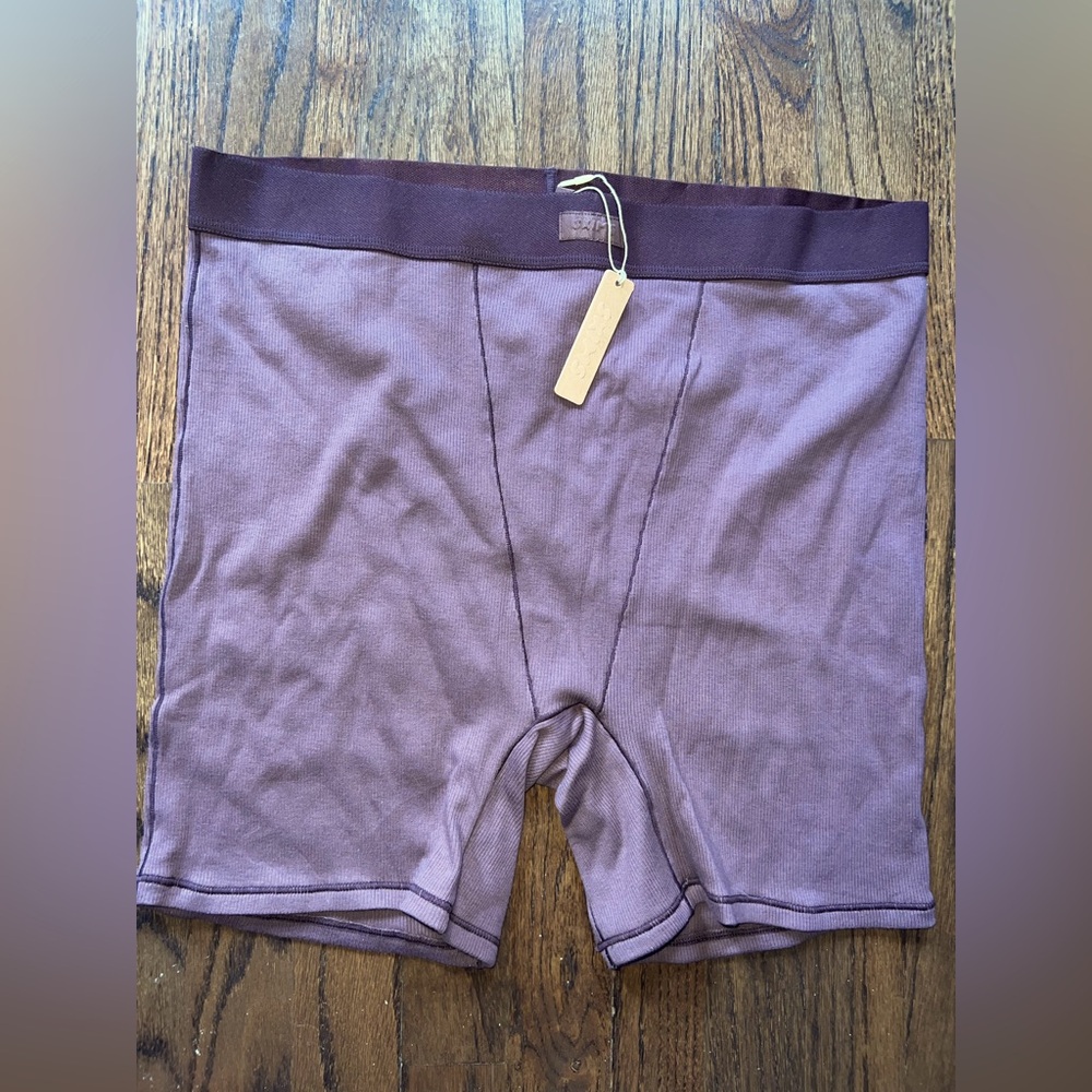 NWT SKIMS Cotton Rib Boxers Color Garnet (rare limited edition color) Size 2X